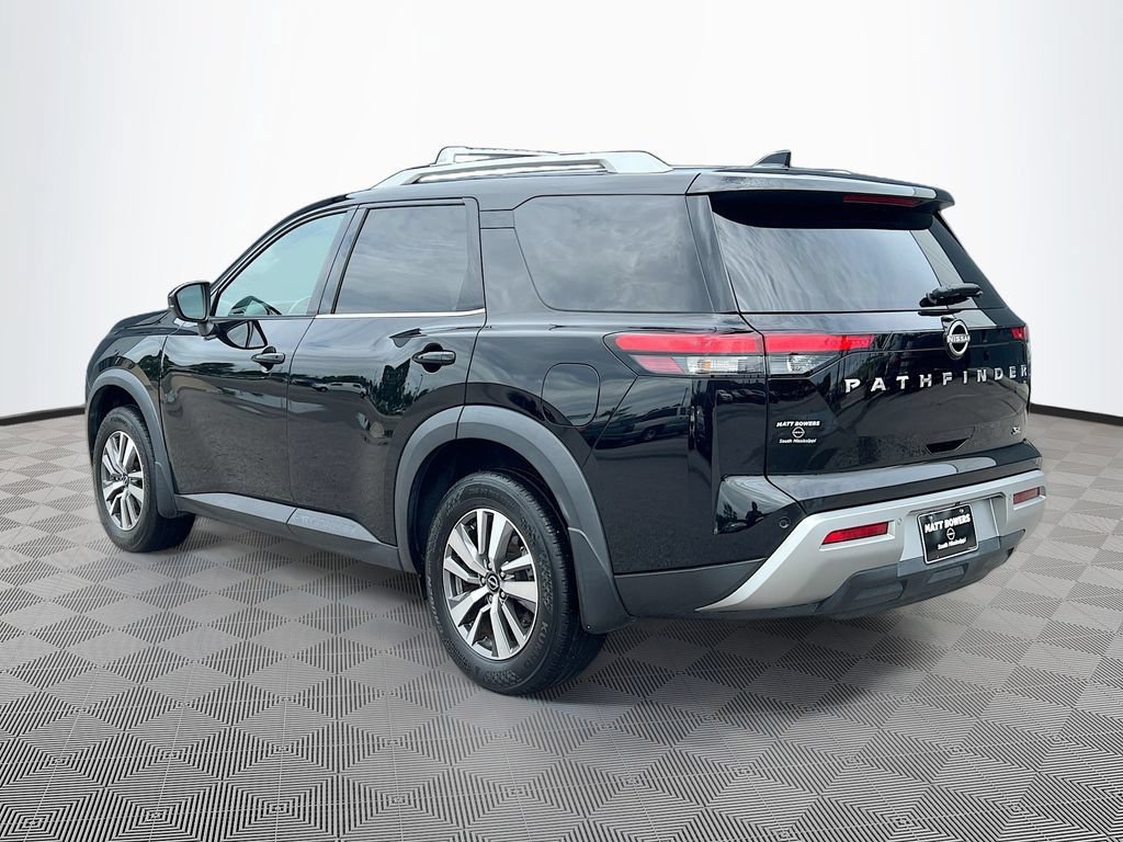 Used 2023 Nissan Pathfinder SL FWD image 7