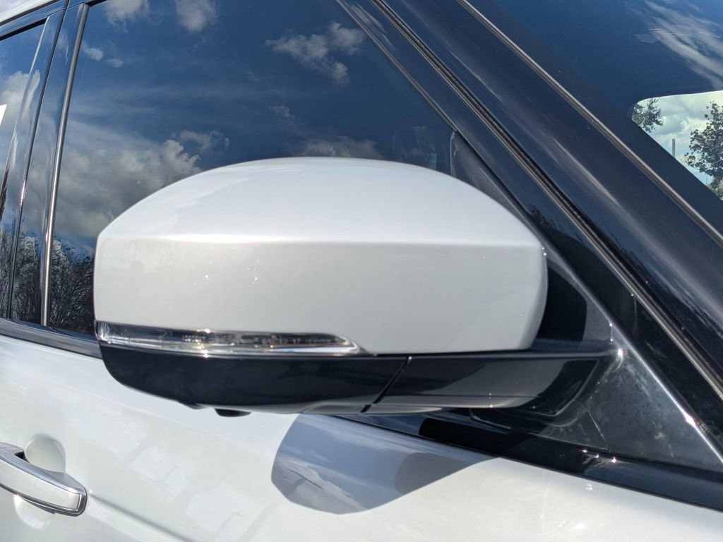 Used 2019 Land Rover Range Rover Autobiography image 24