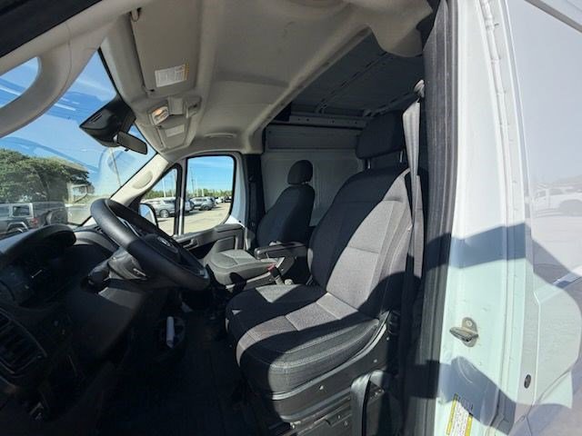 Used 2023 RAM ProMaster 2500 image 6