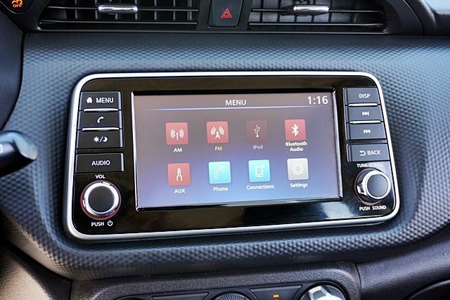 Certified 2024 Nissan Kicks S FWD image 33