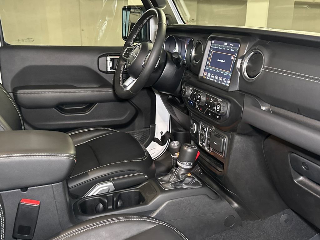 Used 2022 Jeep Wrangler Unlimited Sahara w/ Cold Weather Group image 12