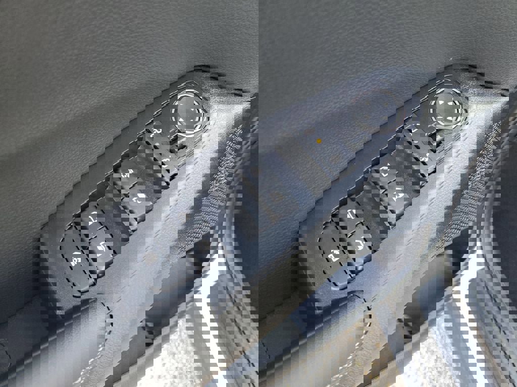 New 2026 Kia Seltos S image 9