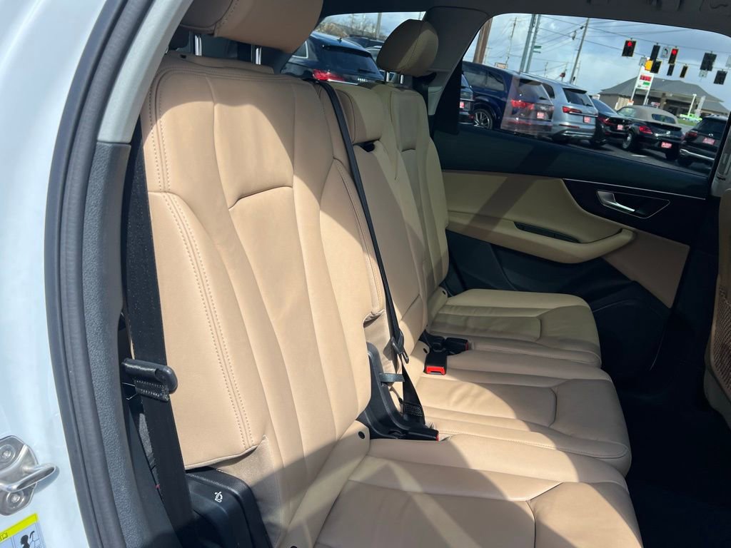 Used 2023 Audi Q7 3.0T Premium image 26