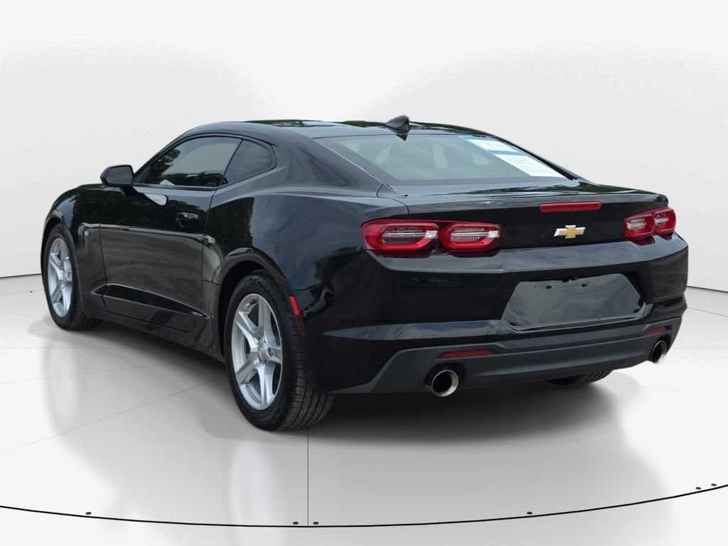 Used 2023 Chevrolet Camaro LT RWD image 8