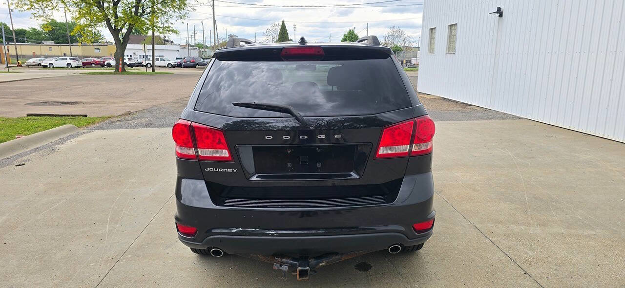 Used 2012 Dodge Journey SXT FWD image 6