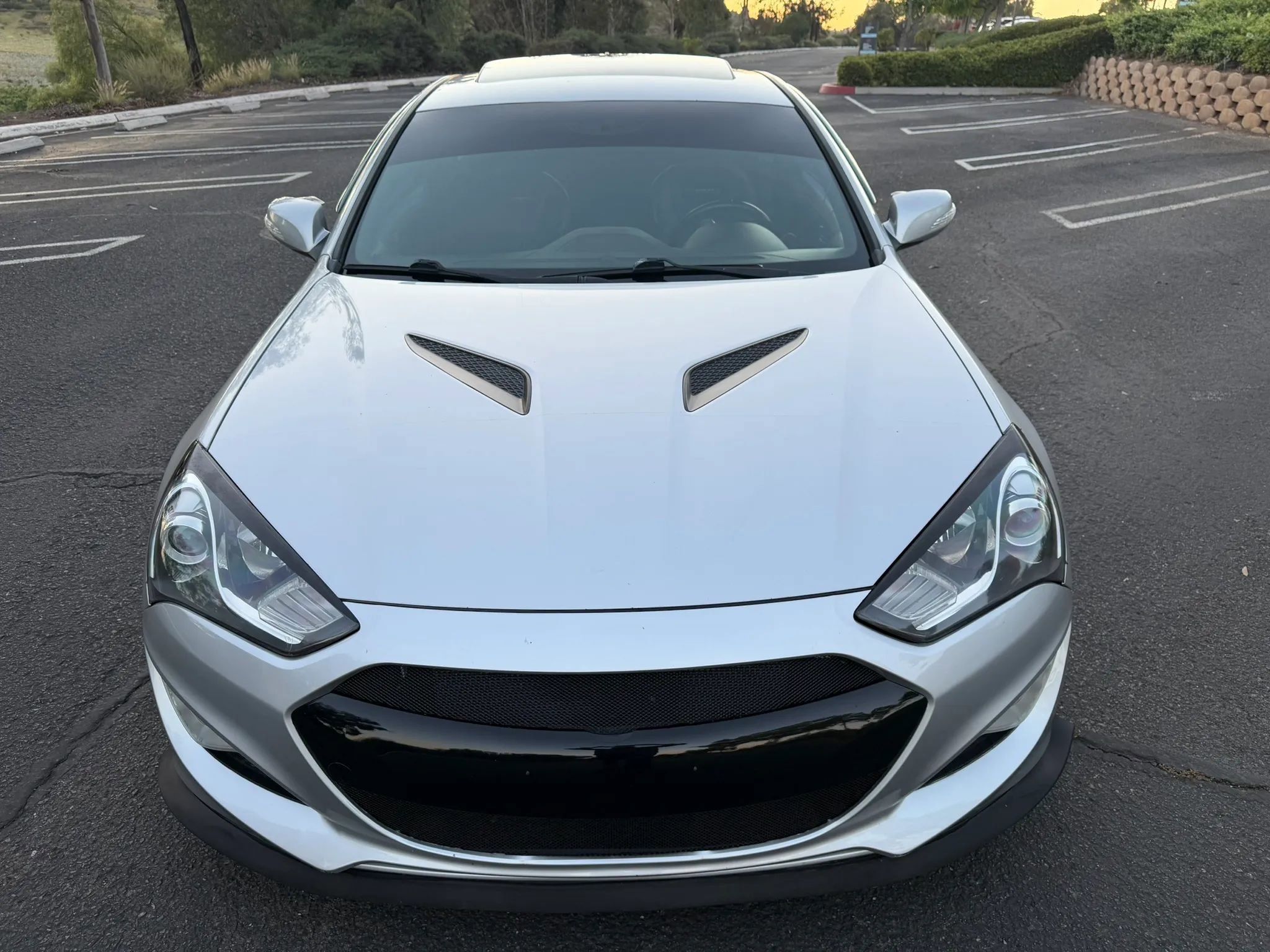 Used 2014 Hyundai Genesis 3.8 image 9