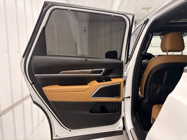 Used 2020 Kia Telluride SX w/ Towing Package AWD/4WD image 13
