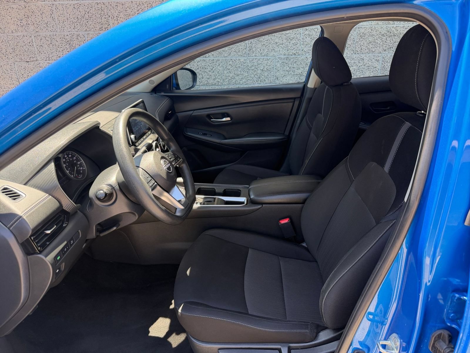 Used 2025 Nissan Sentra SV FWD image 24