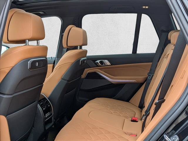 Used 2026 BMW X5 xDrive50e AWD/4WD image 17