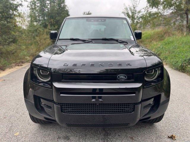 New 2026 Land Rover Defender 110 S AWD/4WD image 3