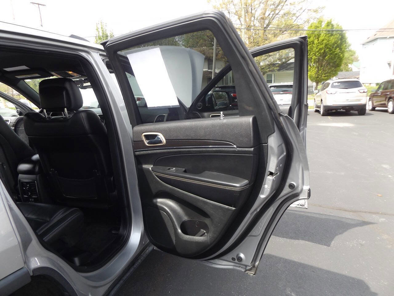 Used 2014 Jeep Grand Cherokee Limited AWD/4WD image 26