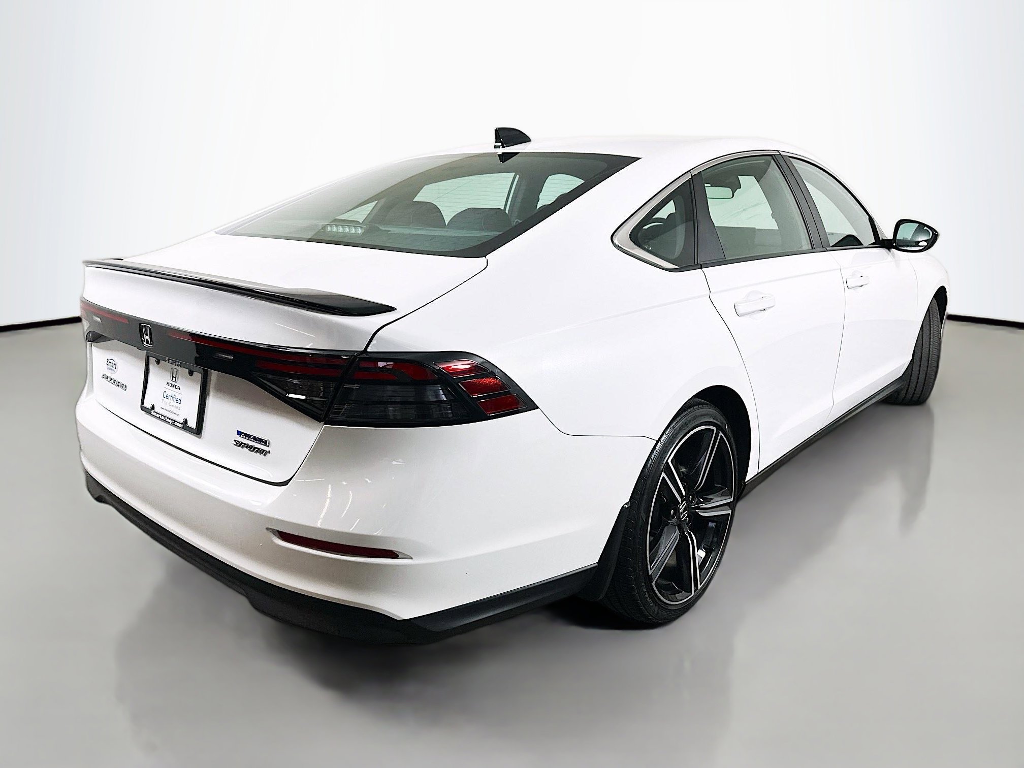Used 2023 Honda Accord Sport image 7