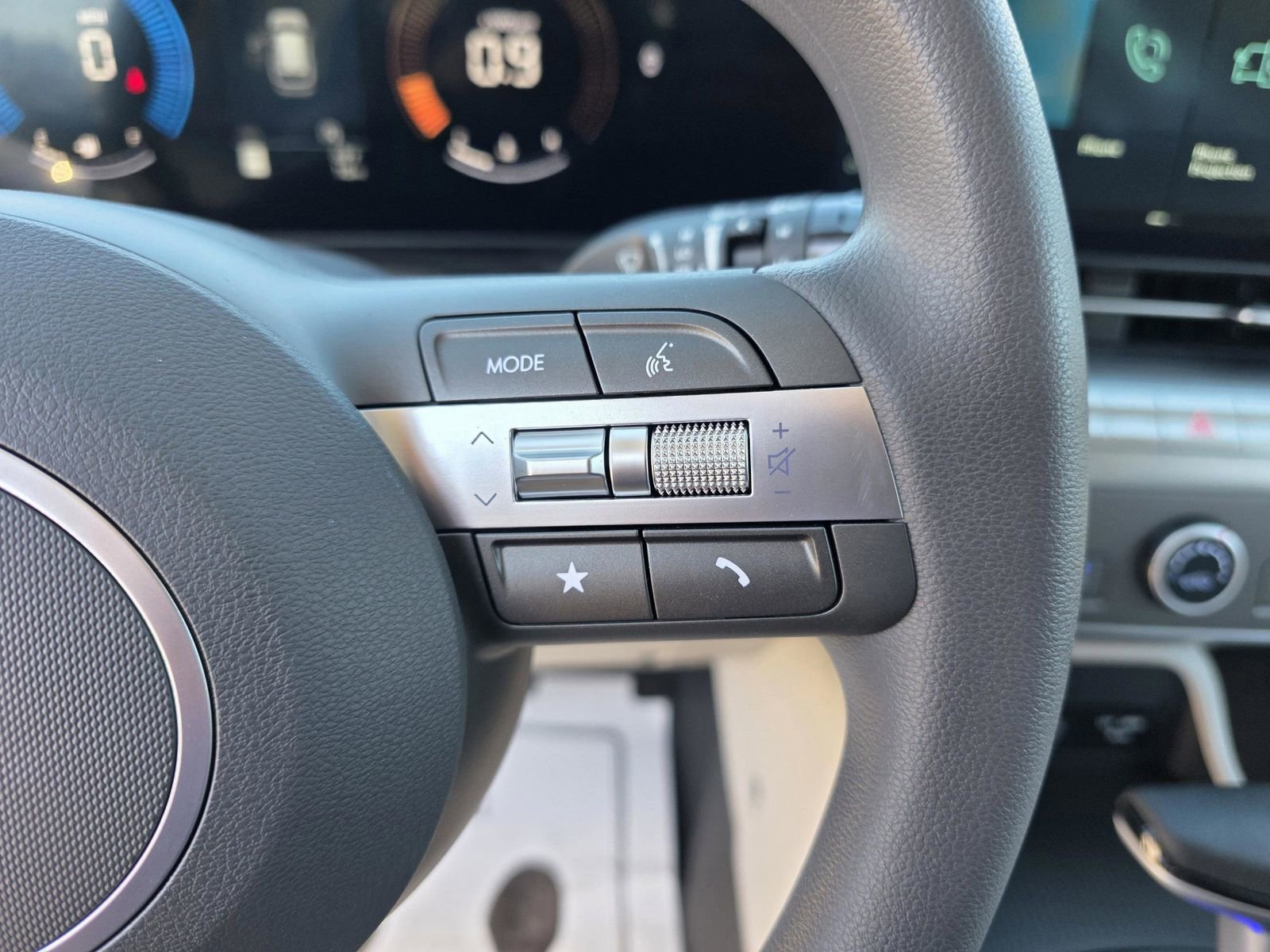 New 2026 Hyundai Kona SE FWD image 24
