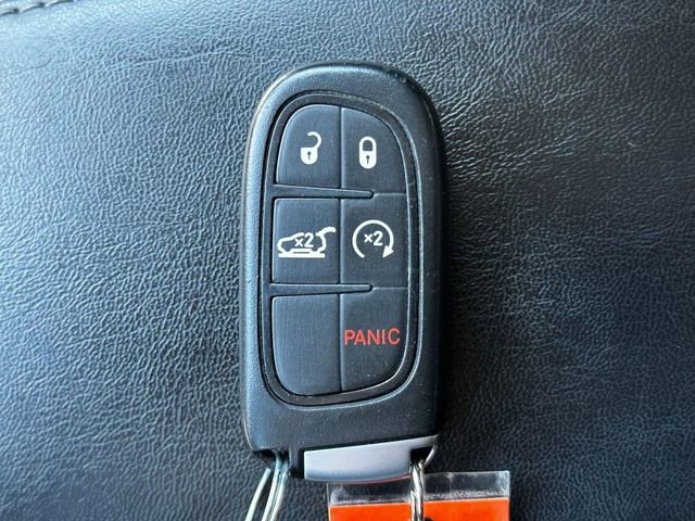 Used 2019 Jeep Cherokee Limited AWD/4WD image 30