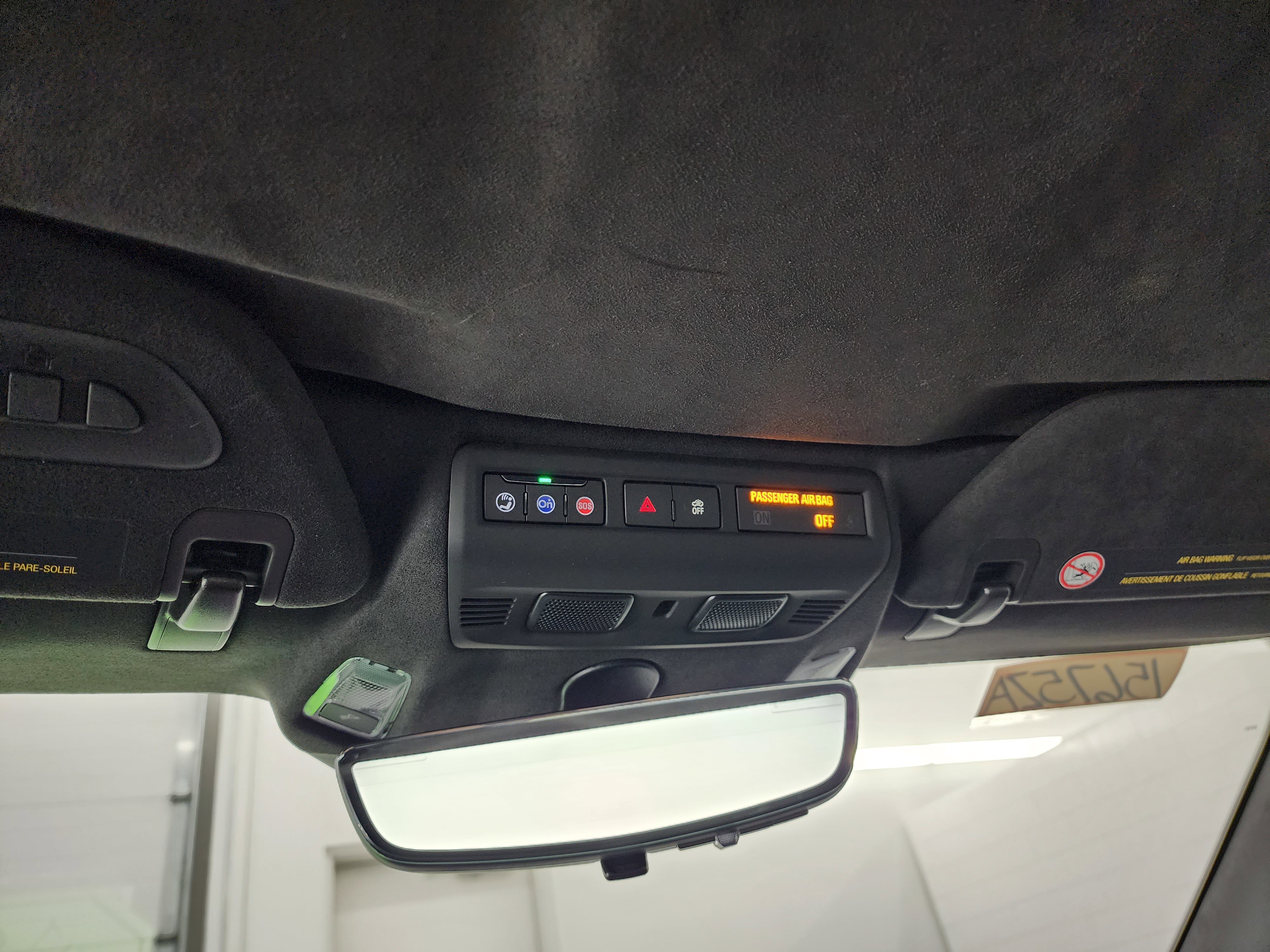 Used 2022 Chevrolet Corvette Stingray Premium Conv w/ Z51 Performance Package image 10