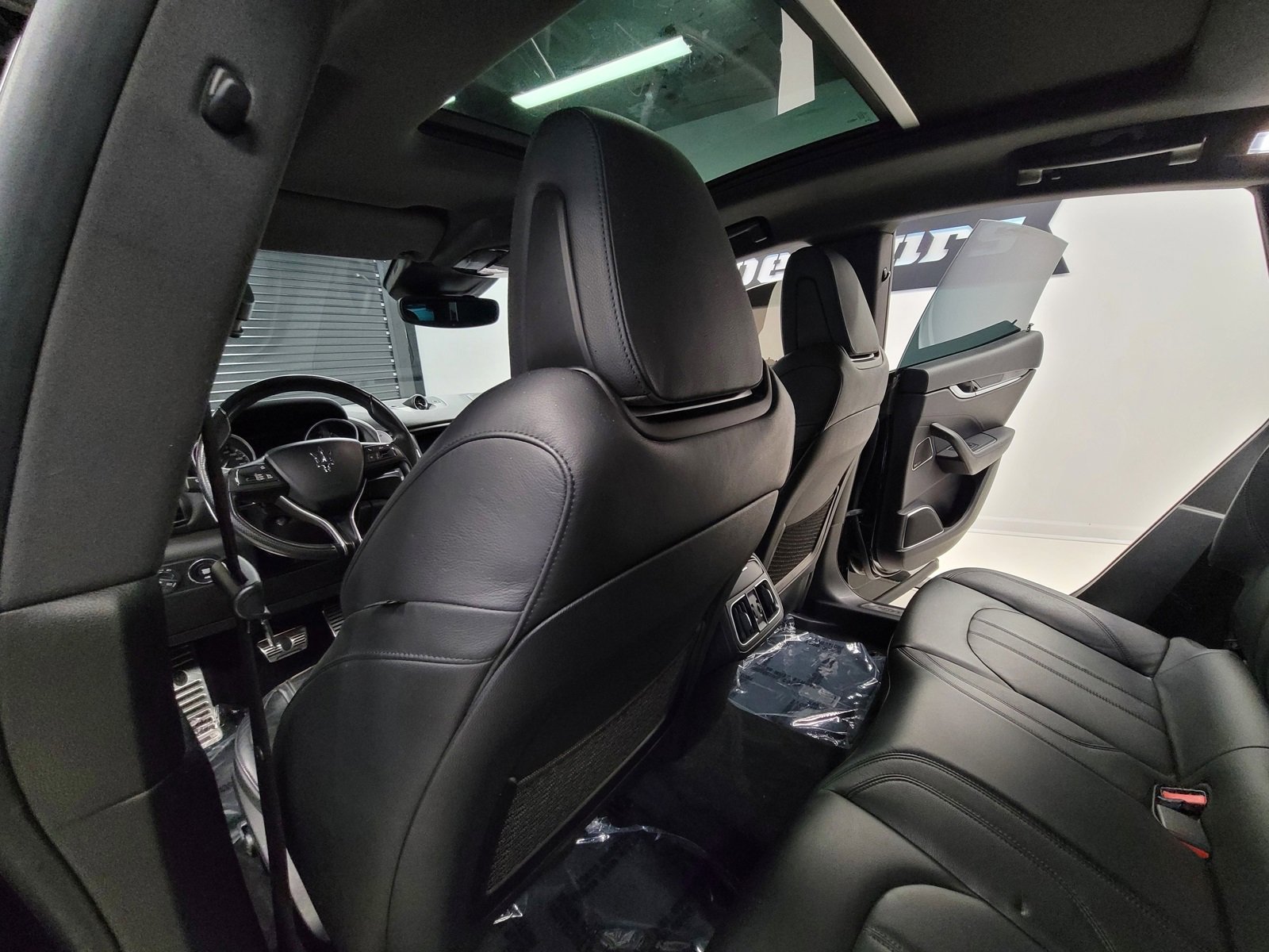 Used 2018 Maserati Levante GranSport image 3