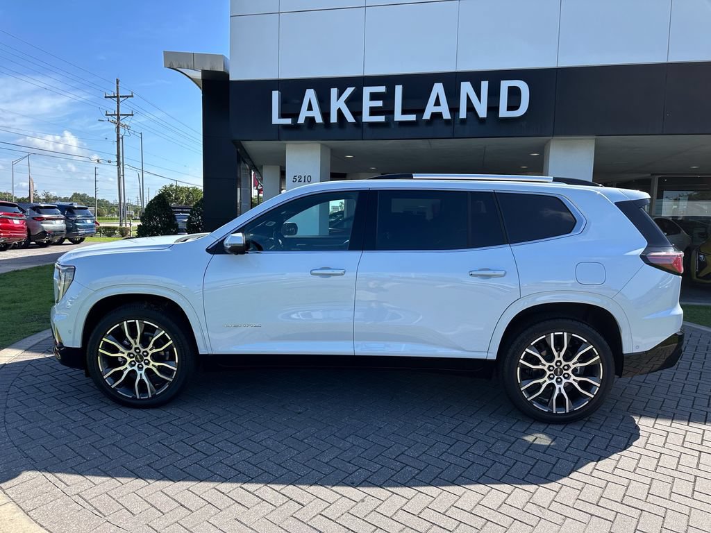 Used 2026 GMC Acadia Denali Ultimate AWD/4WD image 4