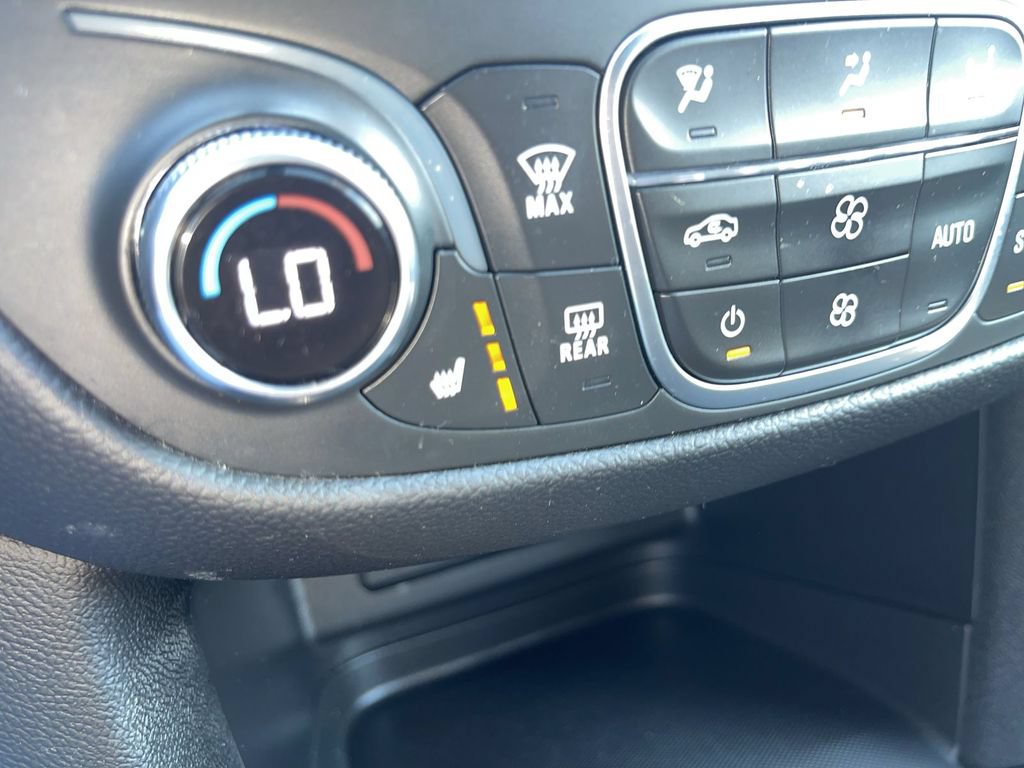 Used 2024 Chevrolet Equinox RS FWD image 20