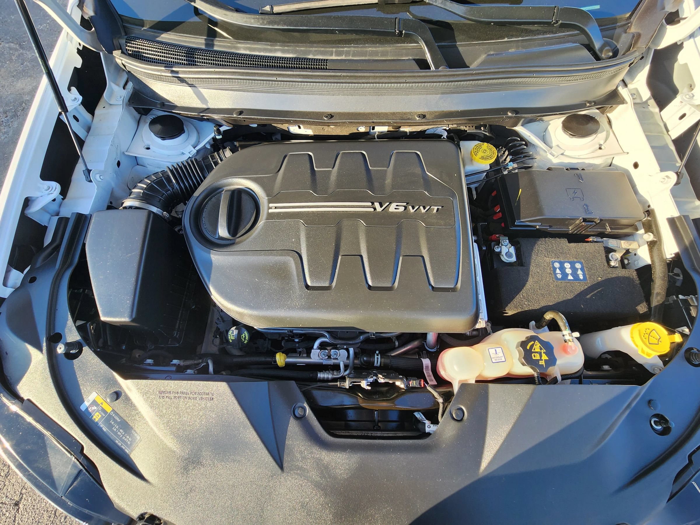 Used 2019 Jeep Cherokee Limited AWD/4WD image 20