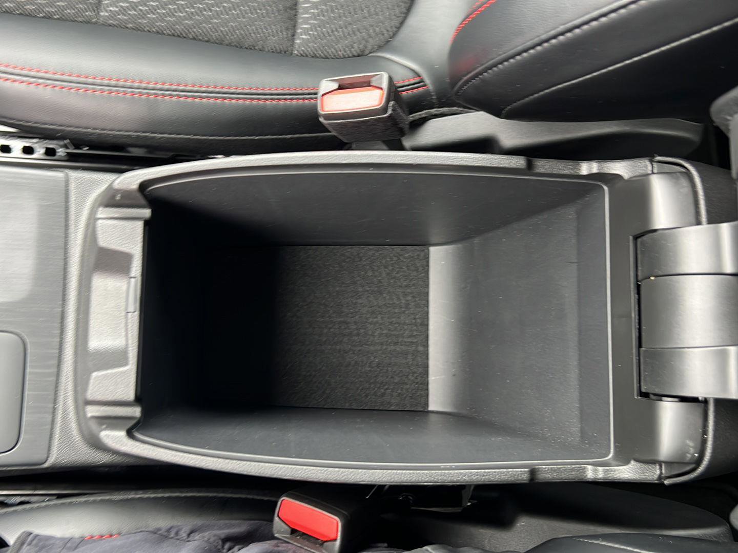 Used 2025 Ford Escape ST-Line image 25