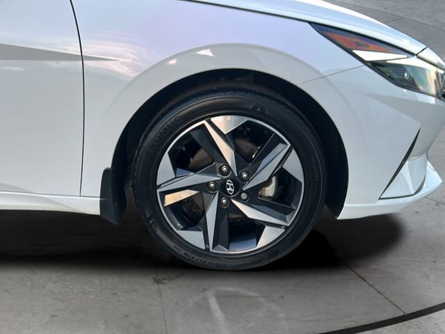 Used 2023 Hyundai Elantra SEL w/ Convenience Package FWD image 30