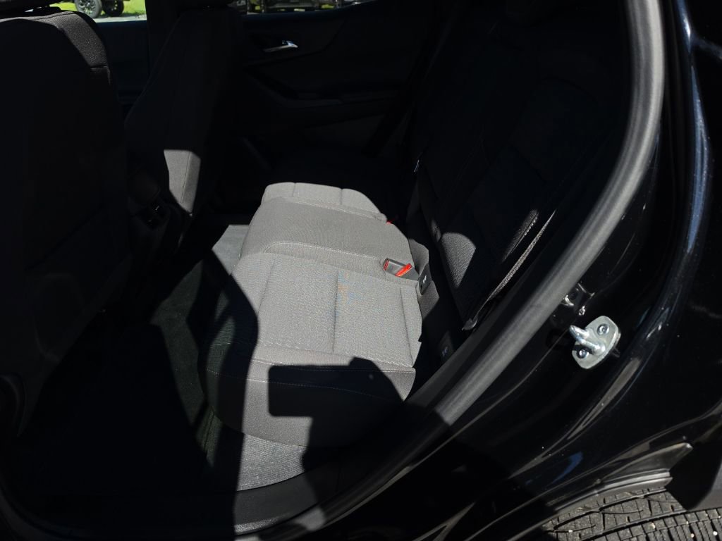 Used 2025 Chevrolet Equinox LT FWD image 19