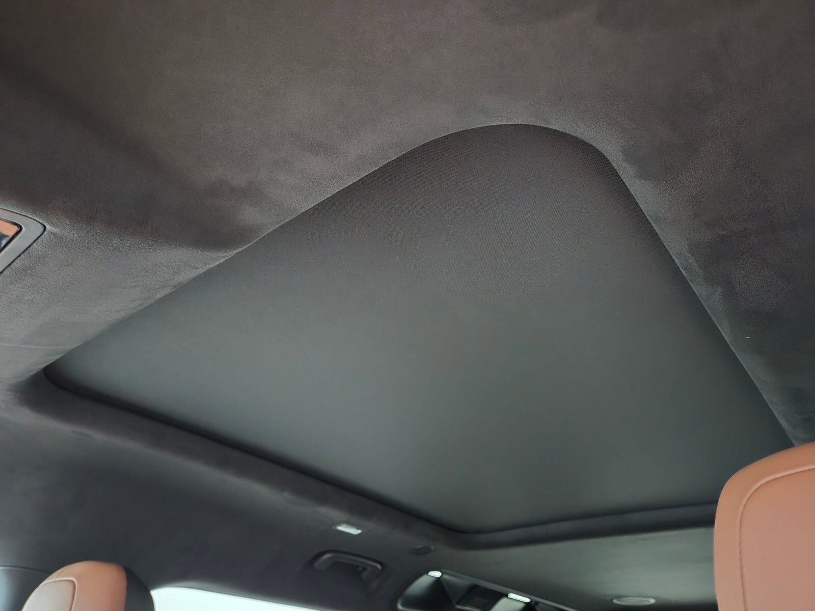 New 2026 Land Rover Defender 110 OCTA image 12