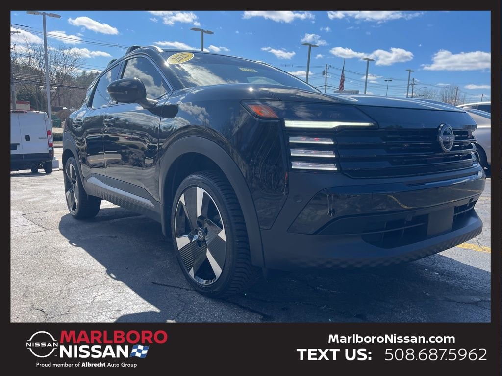 Certified 2025 Nissan Kicks SR image 1