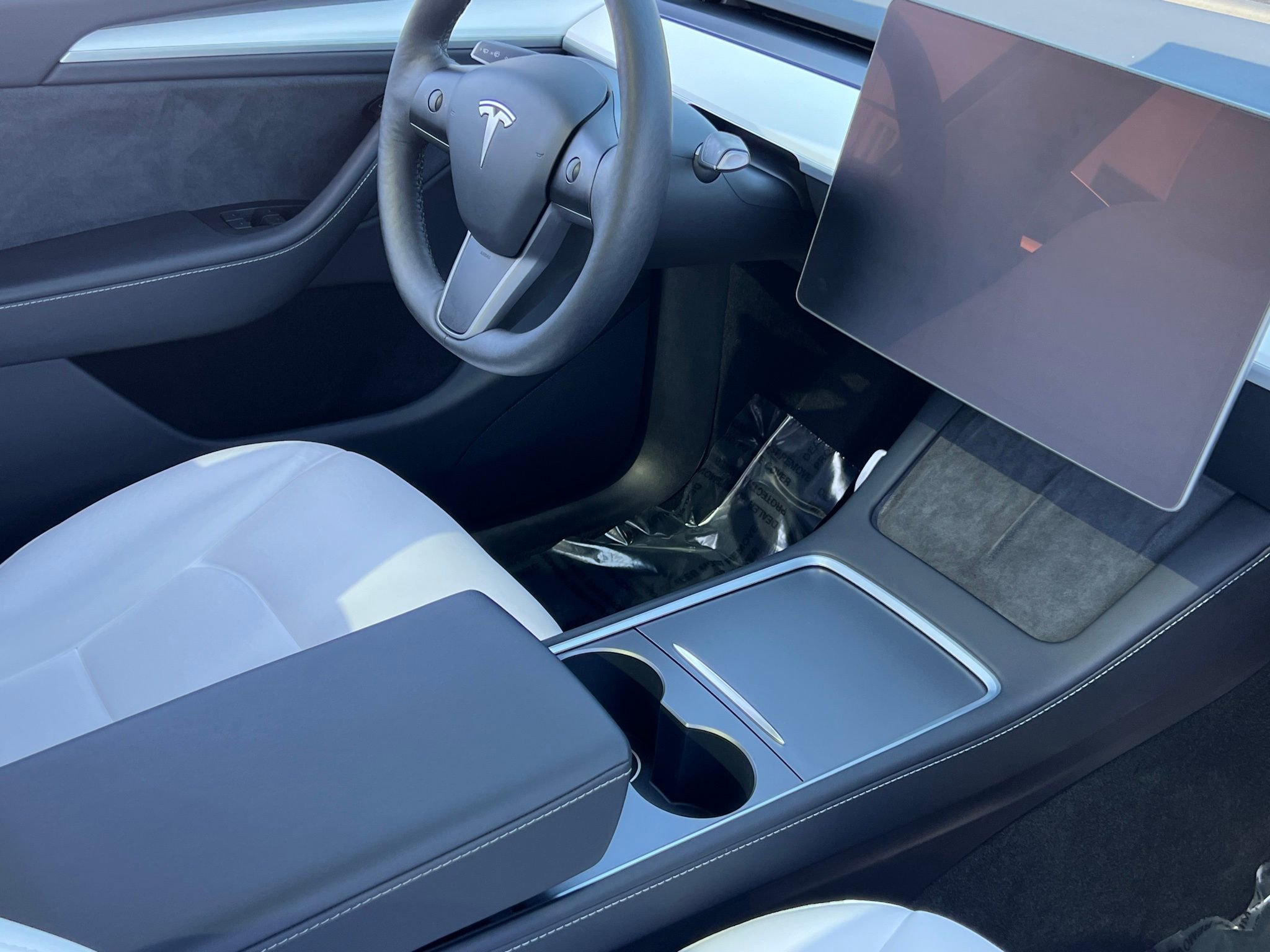 Used 2024 Tesla Model Y Performance image 14