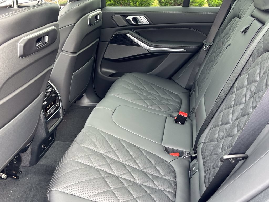 New 2026 BMW X5 xDrive50e w/ M Sport Package AWD/4WD image 33