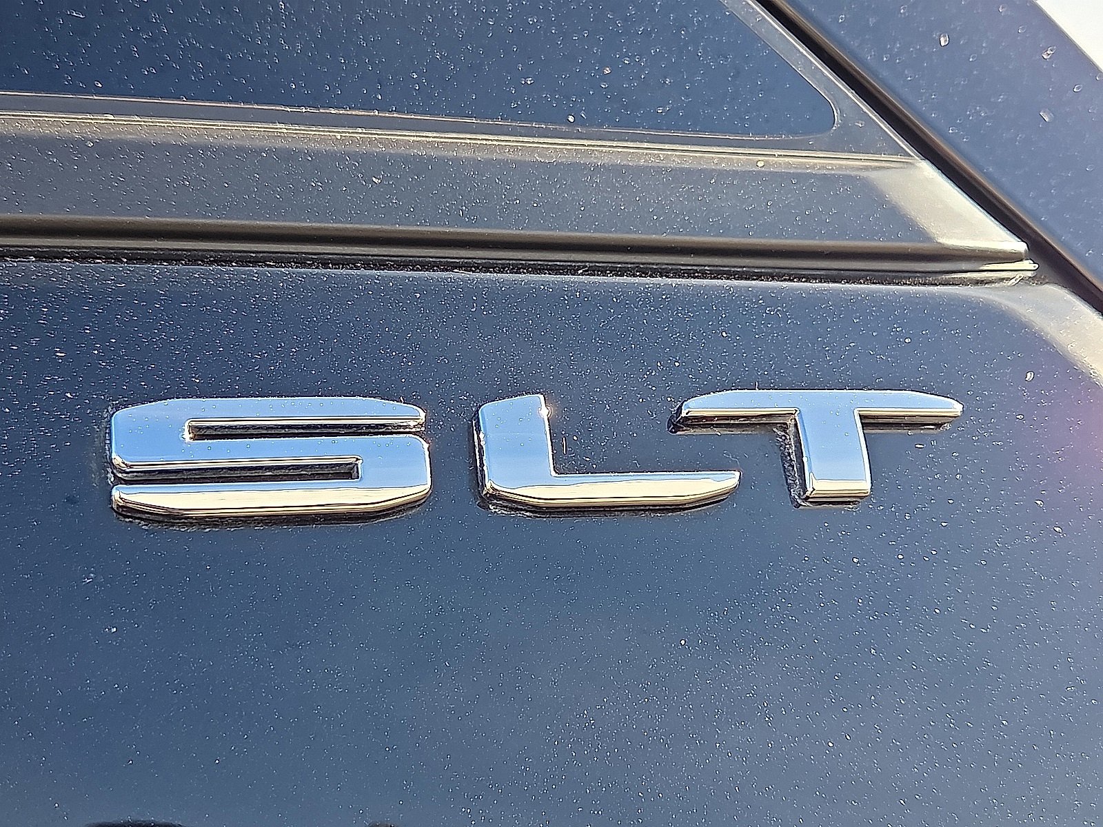 Used 2022 GMC Terrain SLT image 8