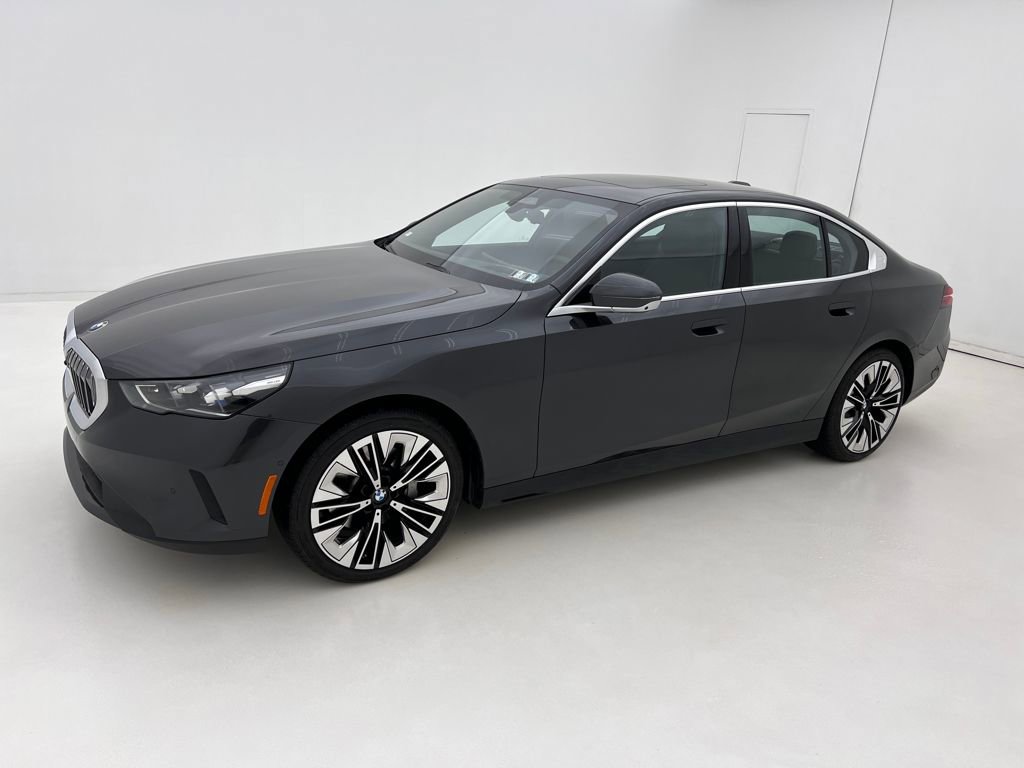 Certified 2026 BMW 530i xDrive w/ Premium Package image 5