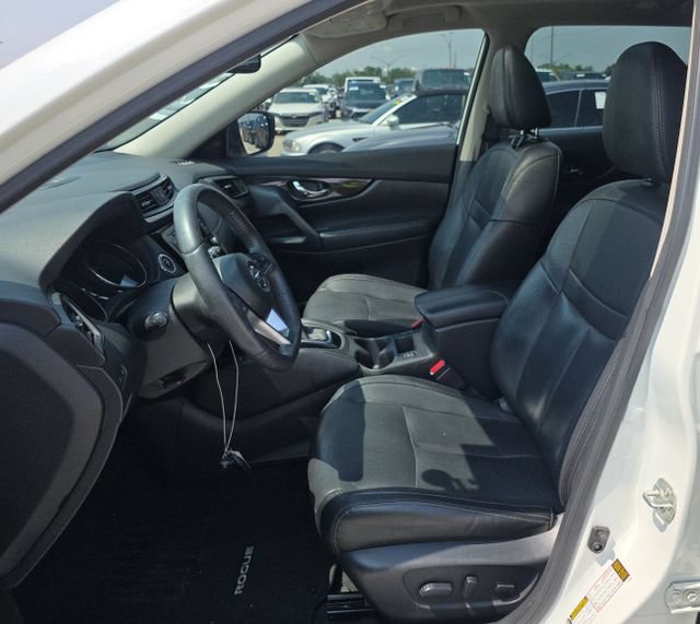 Used 2020 Nissan Rogue SL w/ Premium Package AWD/4WD image 8