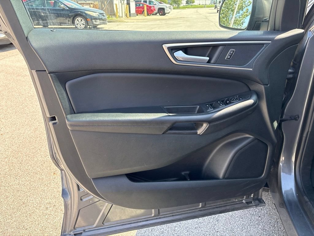 Used 2024 Ford Edge SEL AWD/4WD image 10