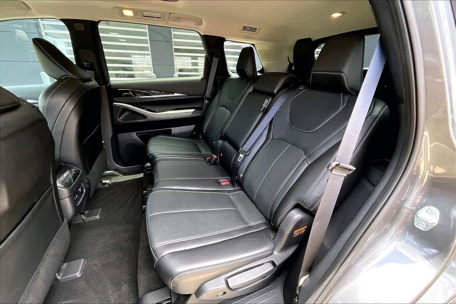 Used 2022 INFINITI QX60 Pure FWD image 19
