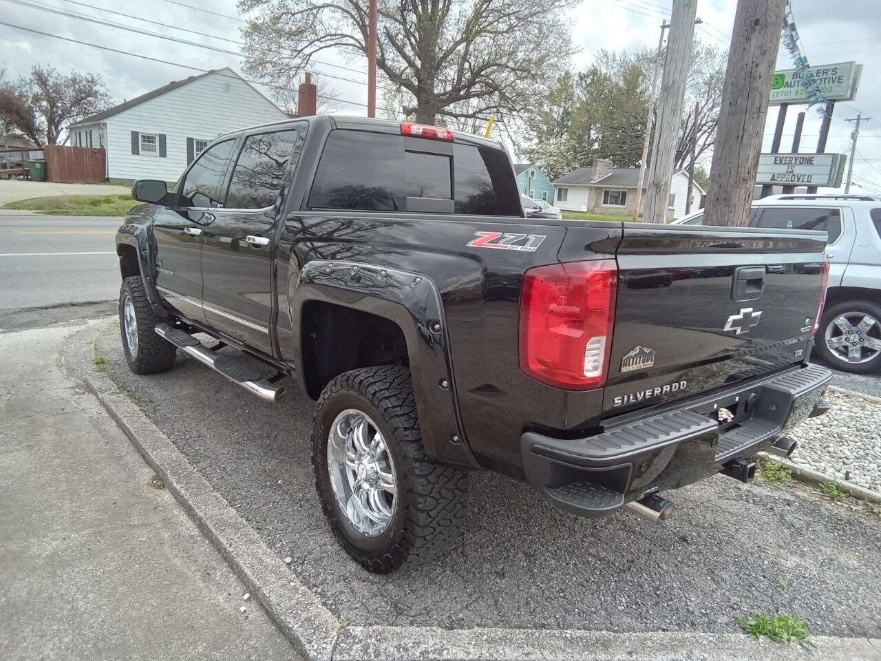 Used 2017 Chevrolet Silverado 1500 LTZ Z71 w/ LTZ Plus Package image 11
