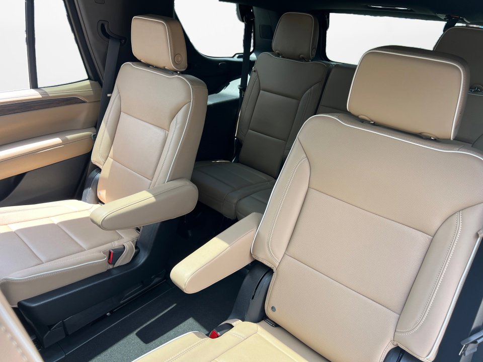 Used 2023 Chevrolet Tahoe Premier RWD image 12