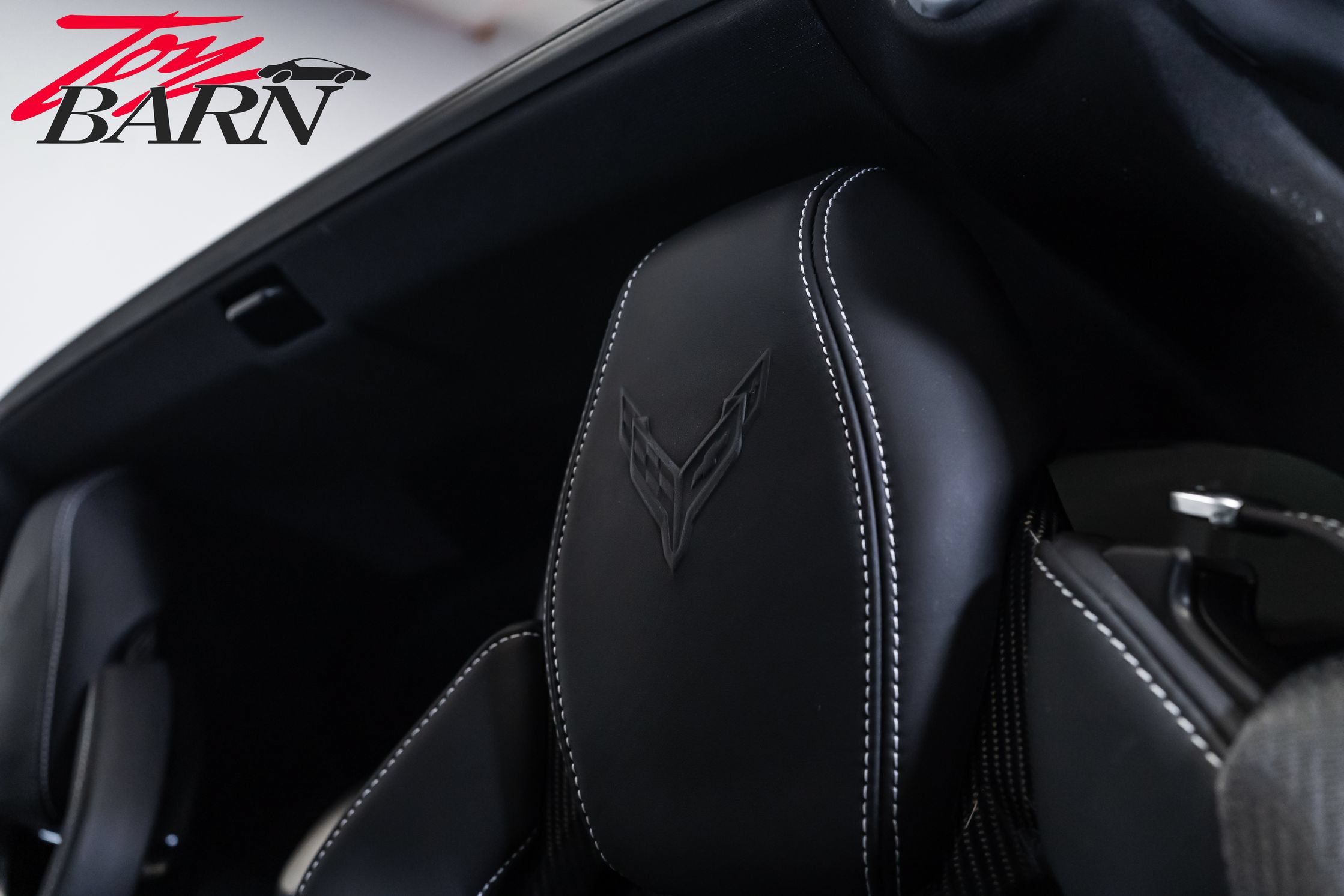 Used 2024 Chevrolet Corvette Stingray Preferred Cpe w/ Battery Protection Package RWD image 31