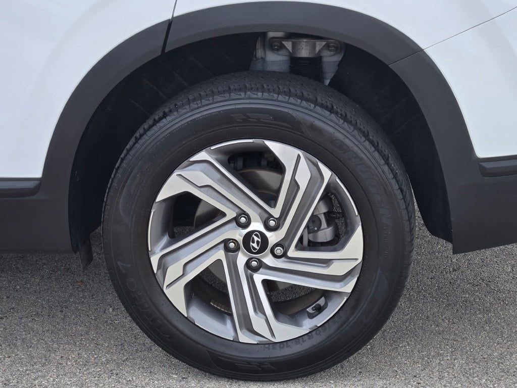 Used 2023 Hyundai Santa Fe SEL image 14