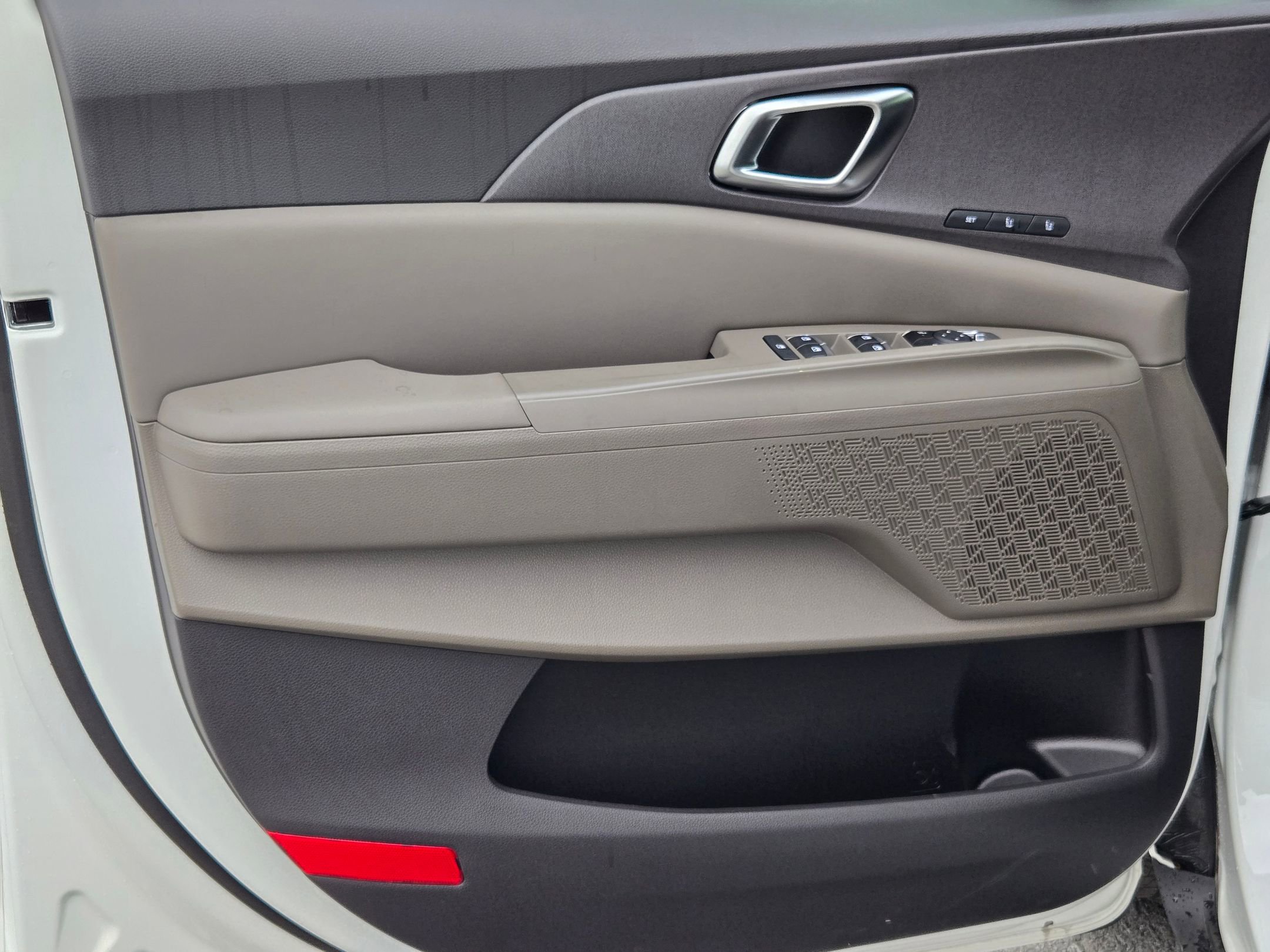 New 2026 Kia Carnival EX FWD image 19