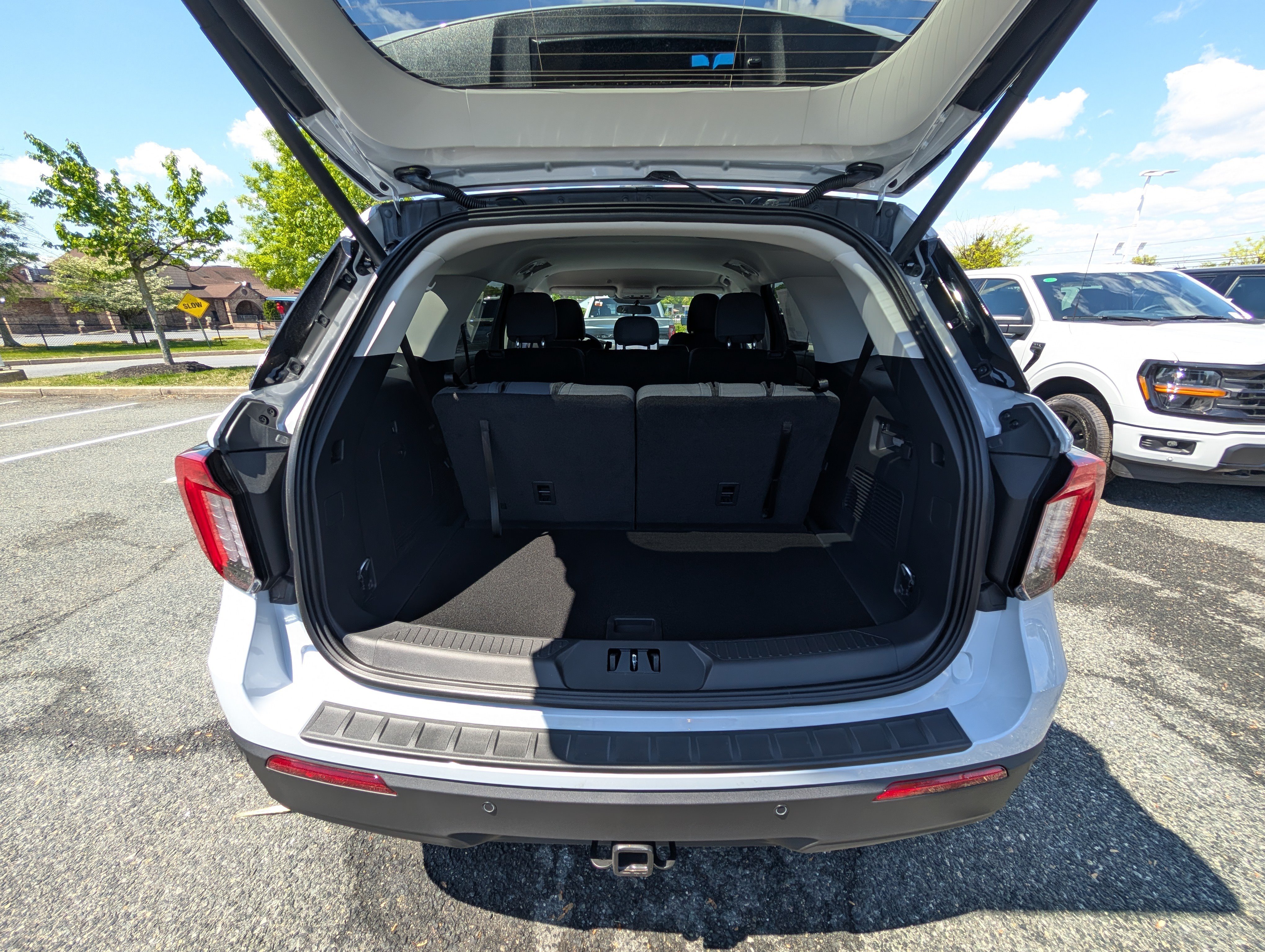 New 2026 Ford Explorer Active AWD/4WD image 9