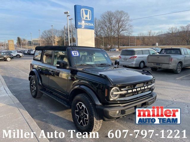 Used 2023 Ford Bronco Outer Banks image 1