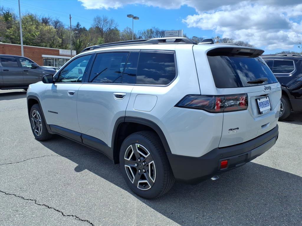 New 2026 Jeep Cherokee Laredo image 6