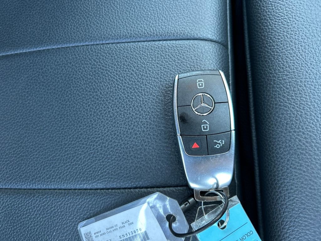 Used 2025 Mercedes-Benz CLA 250 4MATIC image 30