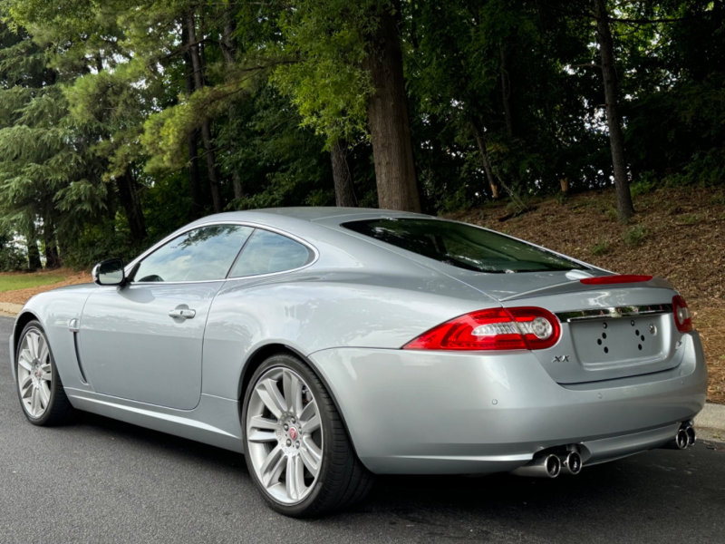 Used 2011 Jaguar XKR R image 3