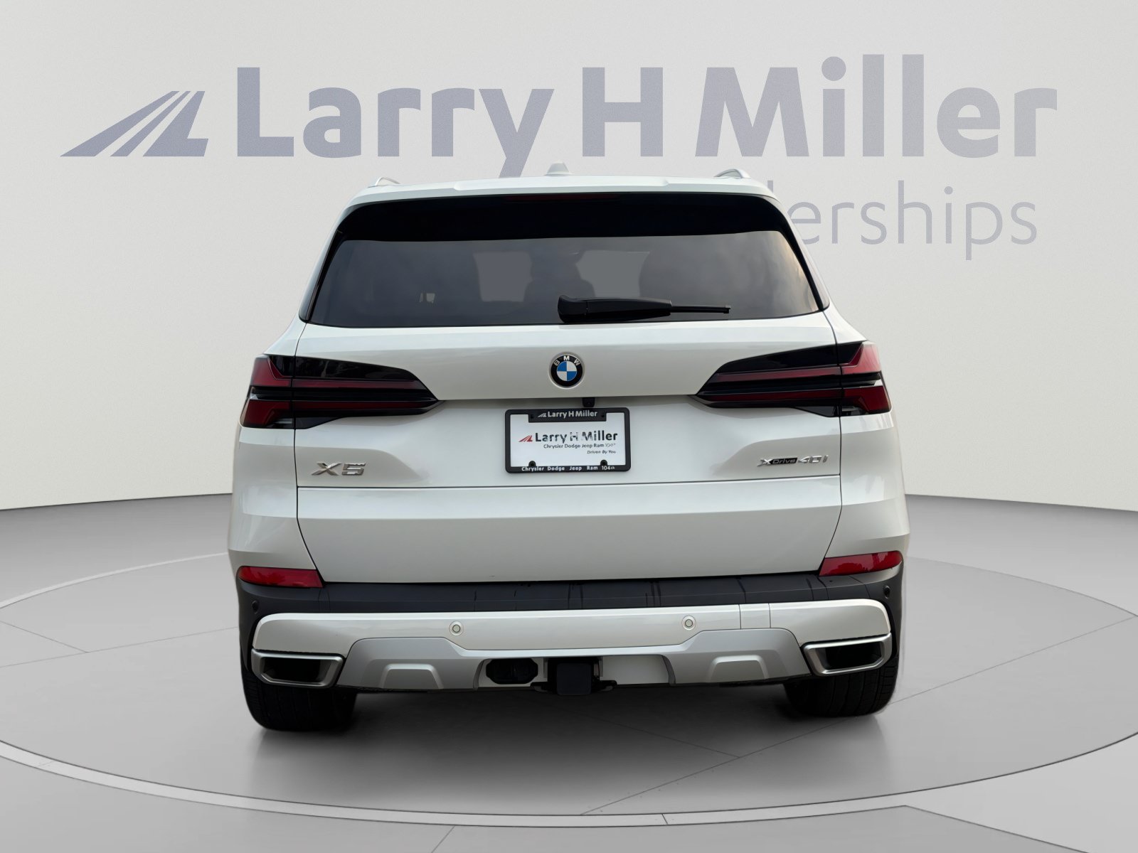 Used 2024 BMW X5 xDrive40i w/ Premium Package AWD/4WD image 5