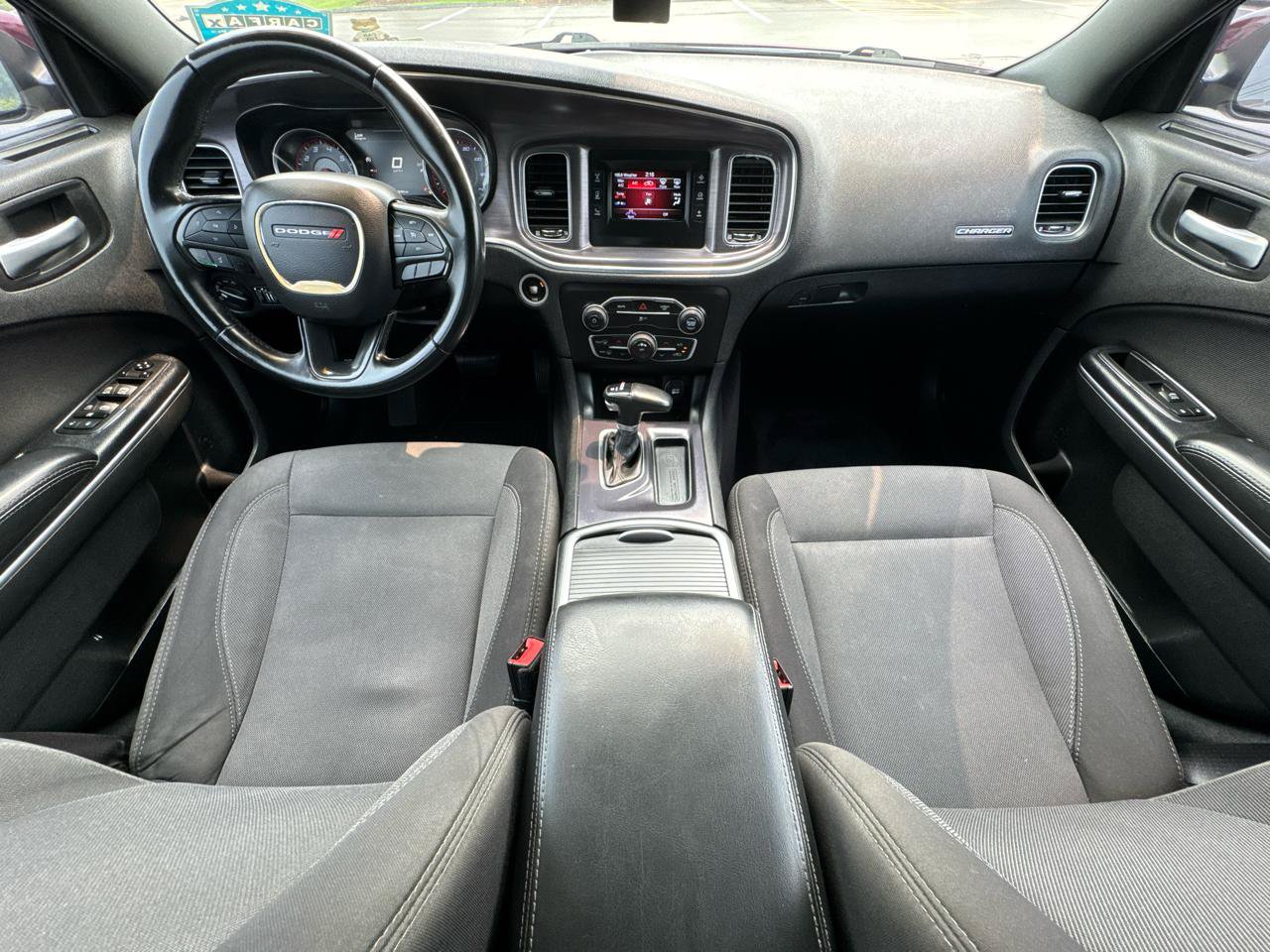 Used 2017 Dodge Charger SE RWD image 10
