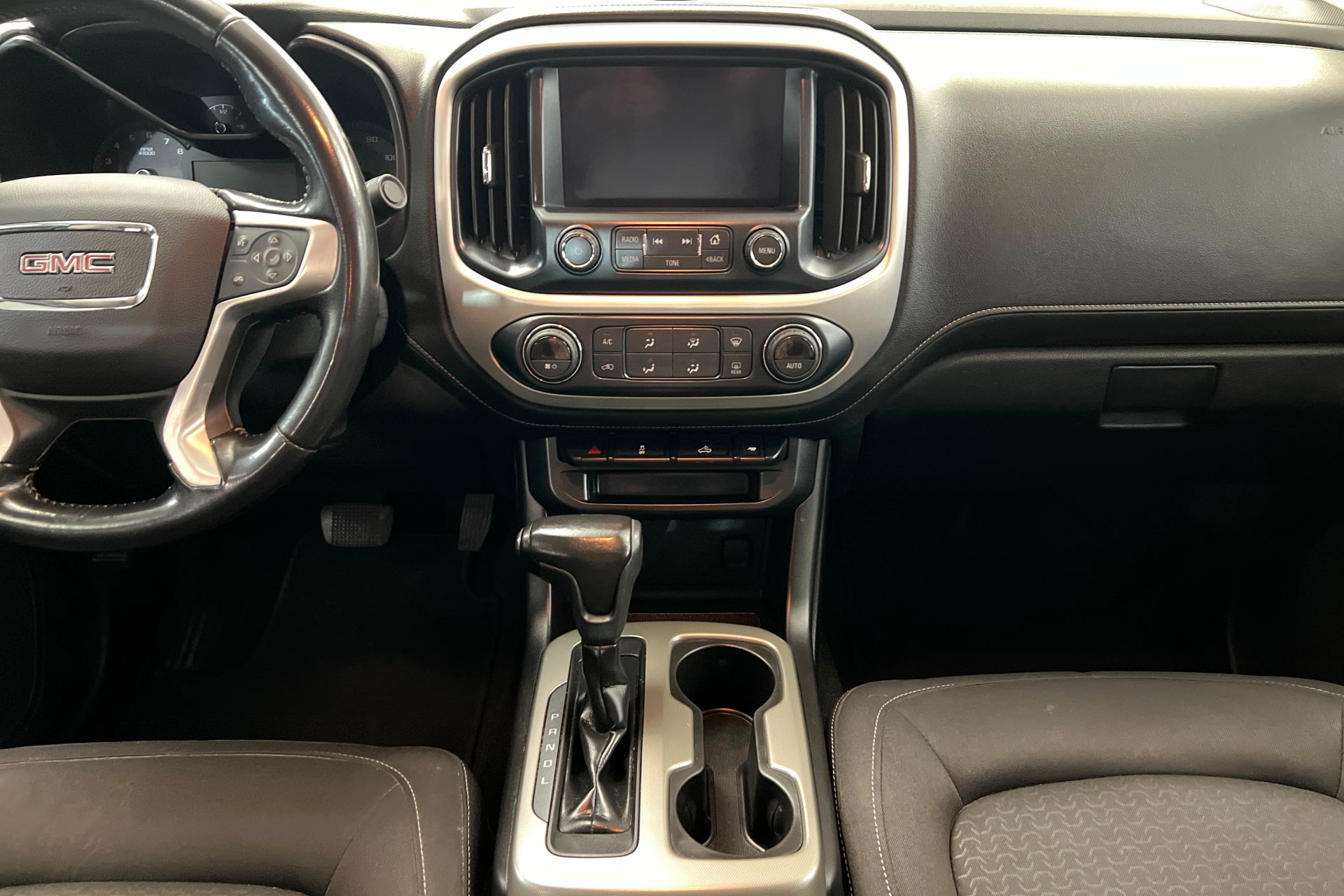 Used 2017 GMC Canyon SLE w/ Nightfall Edition RWD image 14
