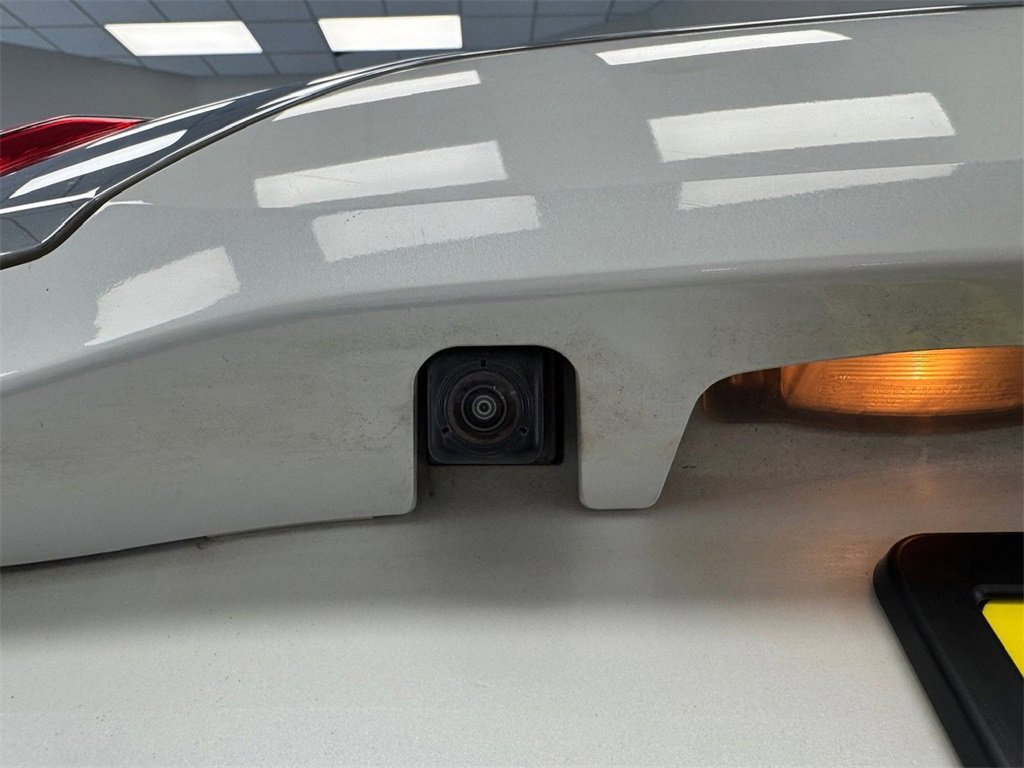 Used 2020 Mitsubishi Outlander ES image 38