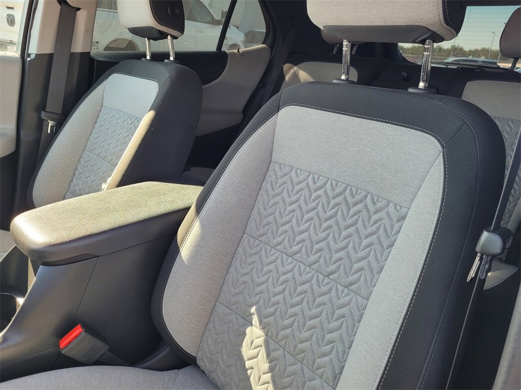 Used 2024 Chevrolet Equinox LS image 12